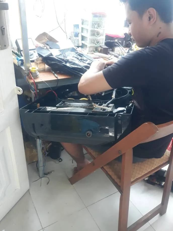 Trước sửa máy giặt tại Quận 10 — thợ Đặng Anh Huy