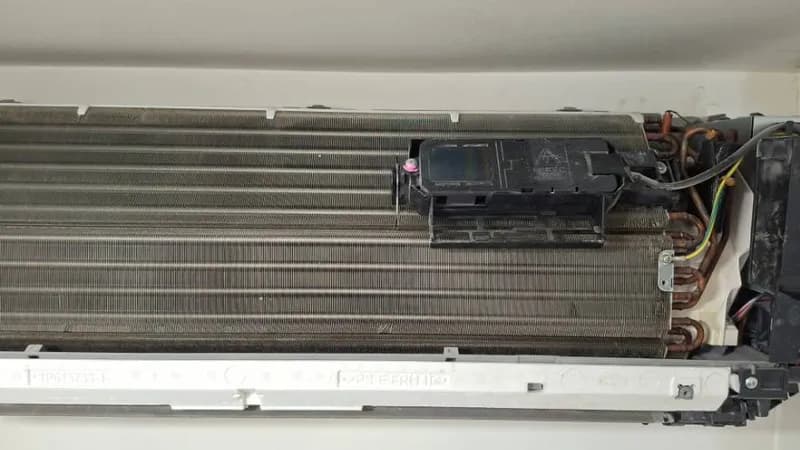 Trước sửa máy lạnh treo tường Daikin tại Quận 11 — thợ Nguyễn Thanh Tiến