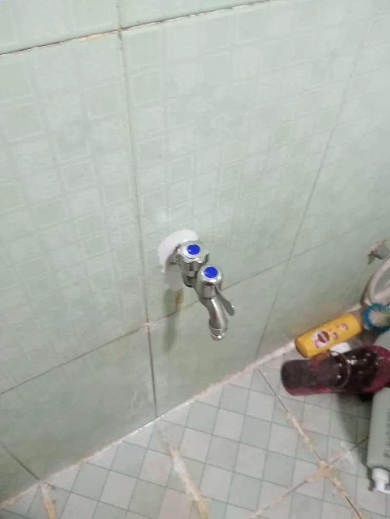 Thay thế vòi sen tắm bị rò rỉ nước tại quận Tân Phú tại Tân Phú