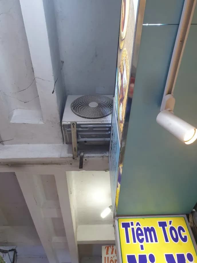 Vệ sinh máy lạnh chuyên sâu tại Quận 1 giá rẻ tại Quận 1