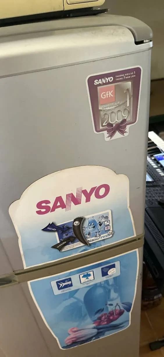 Vệ sinh quạt dàn lạnh tủ lạnh Sanyo tại Quận 10 tại Quận 10
