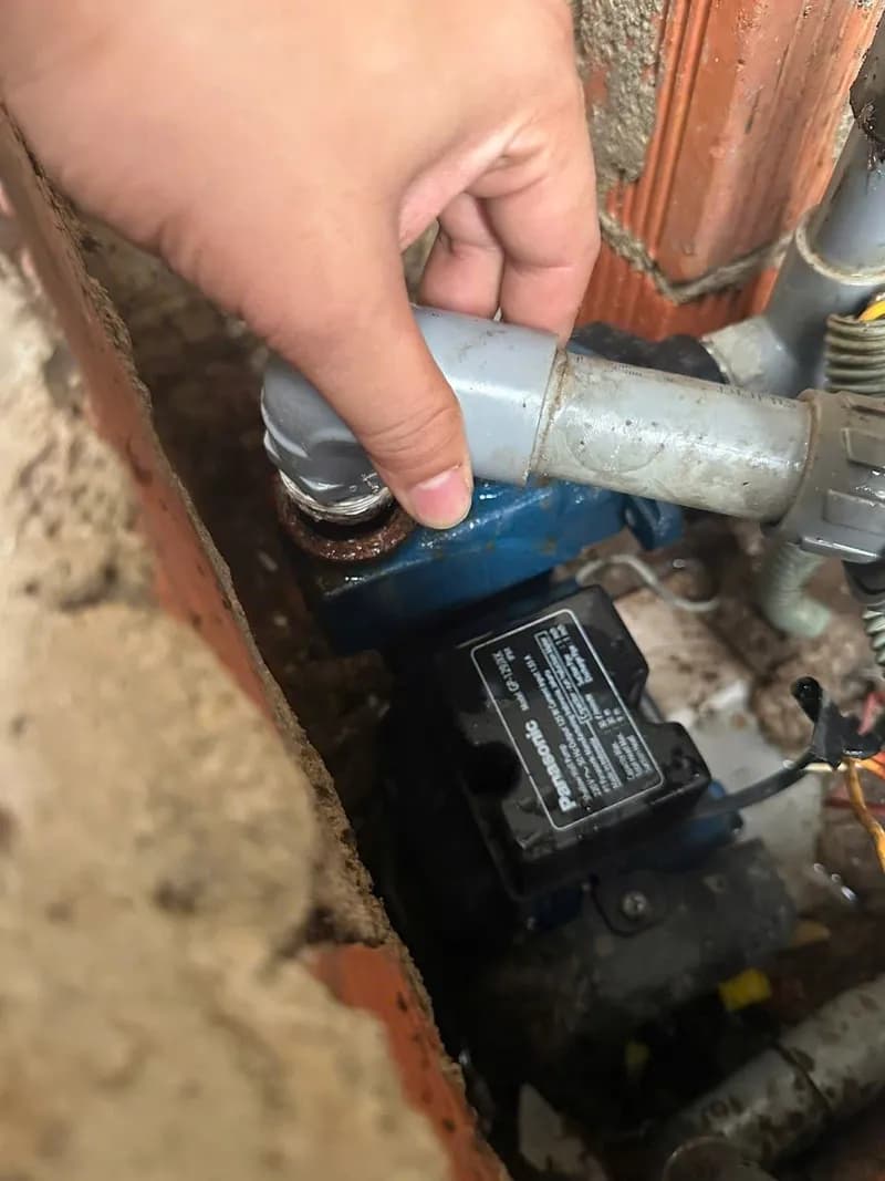 Trước sửa máy bơm nước Panasonic tại Phường Bình Trưng, Thủ Đức — thợ Bùi Văn An