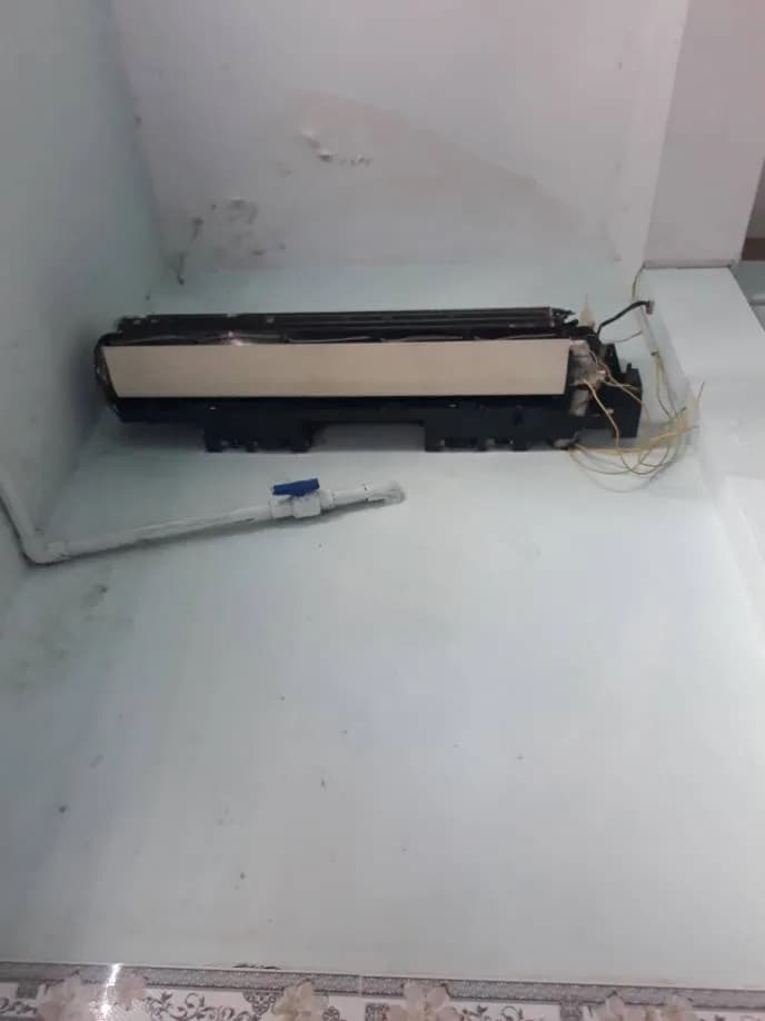 Vệ sinh máy lạnh và thay dây điện tại phường Tân Sơn Hòa tại phường tân sơn hoà, Tân Bình