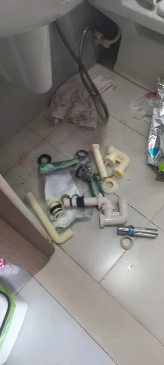 Trước sửa lavabo tại Thủ Đức — thợ Bùi Văn An