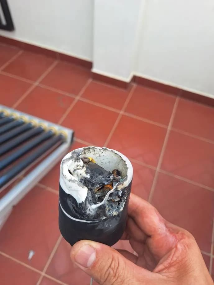 Trước sửa bồn nước inox Toàn Mỹ tại Phường An Lạc, Bình Tân — thợ Trần Quốc Đông
