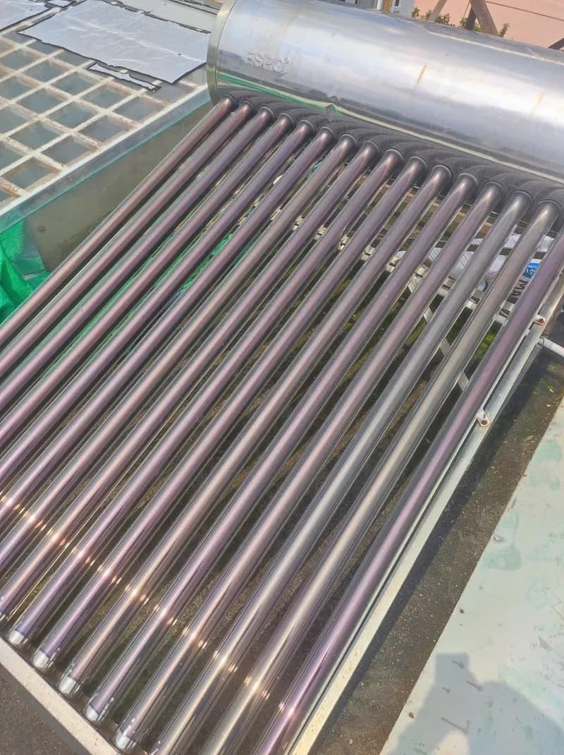 Thay ron silicon và vệ sinh máy nước nóng năng lượng mặt trời Thủ Đức tại P.HCM, Thủ Đức