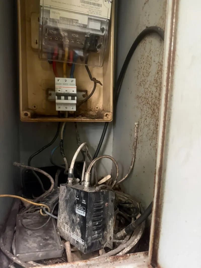 Đấu nối, vệ sinh aptomat bị oxy hóa tại Thủ Đức tại Thủ Đức