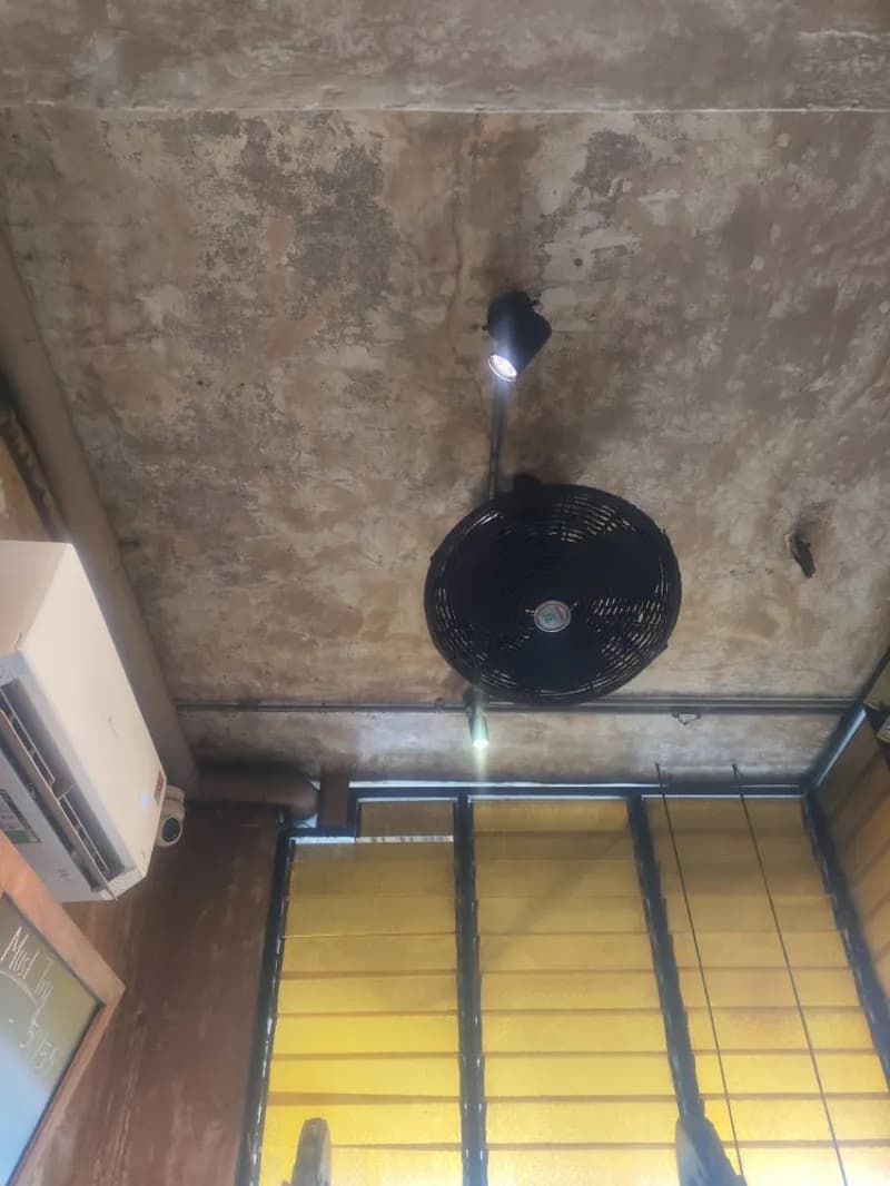 Thay thế đèn rọi ray và đấu nối dây điện tại Bến Thành, Quận 1 tại Phường Bến Thành, Quận 1