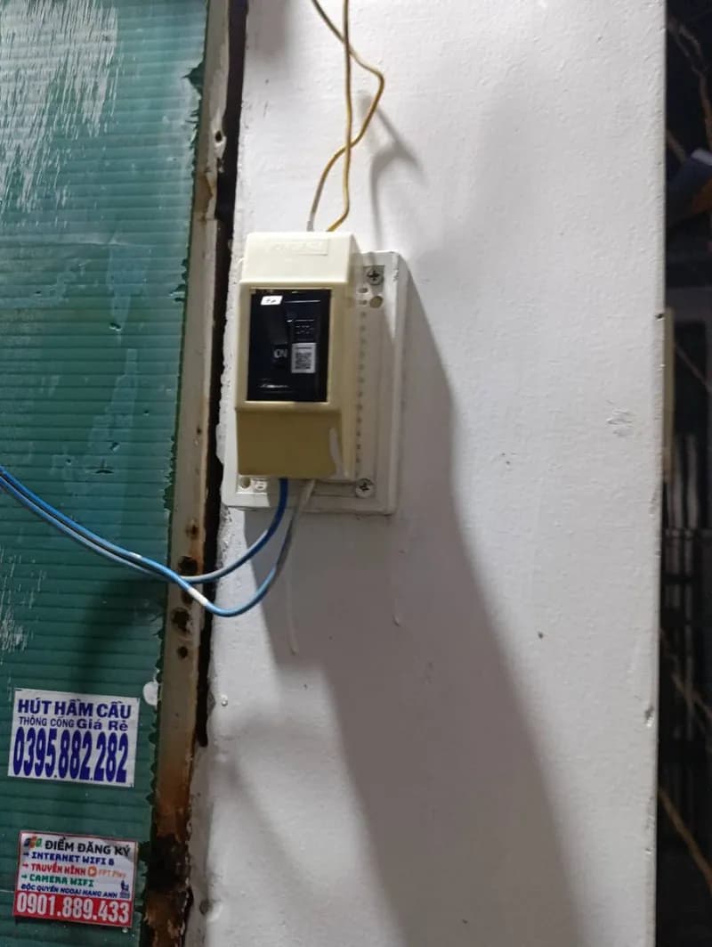 Thay thế dây điện chiếu sáng bị đứt tại Gò Vấp tại Gò Vấp
