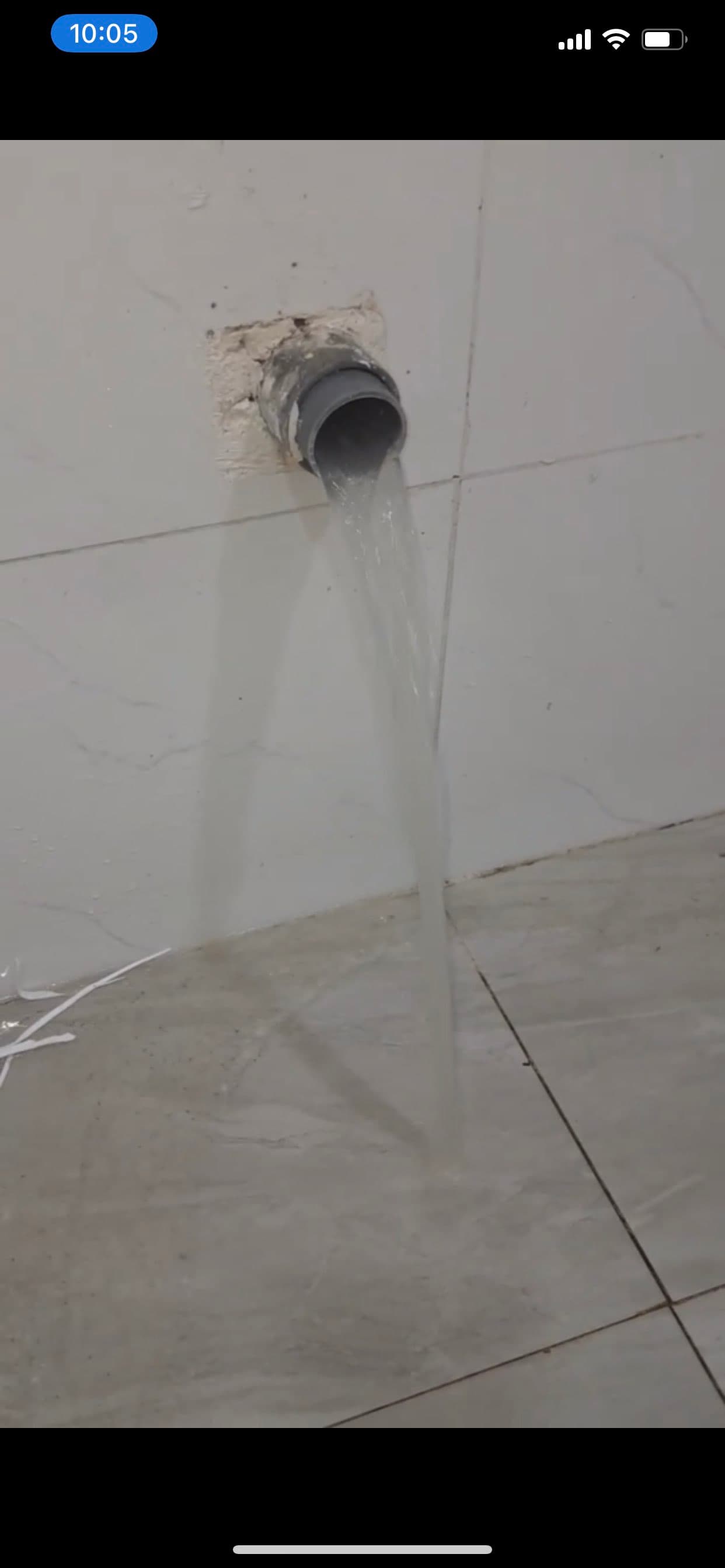 Trước khi sửa: Lắp đặt bẫy ngăn mùi hôi thoát sàn nhà vệ sinh Phường 5 Quận 8 tại phường 5, Quận 8