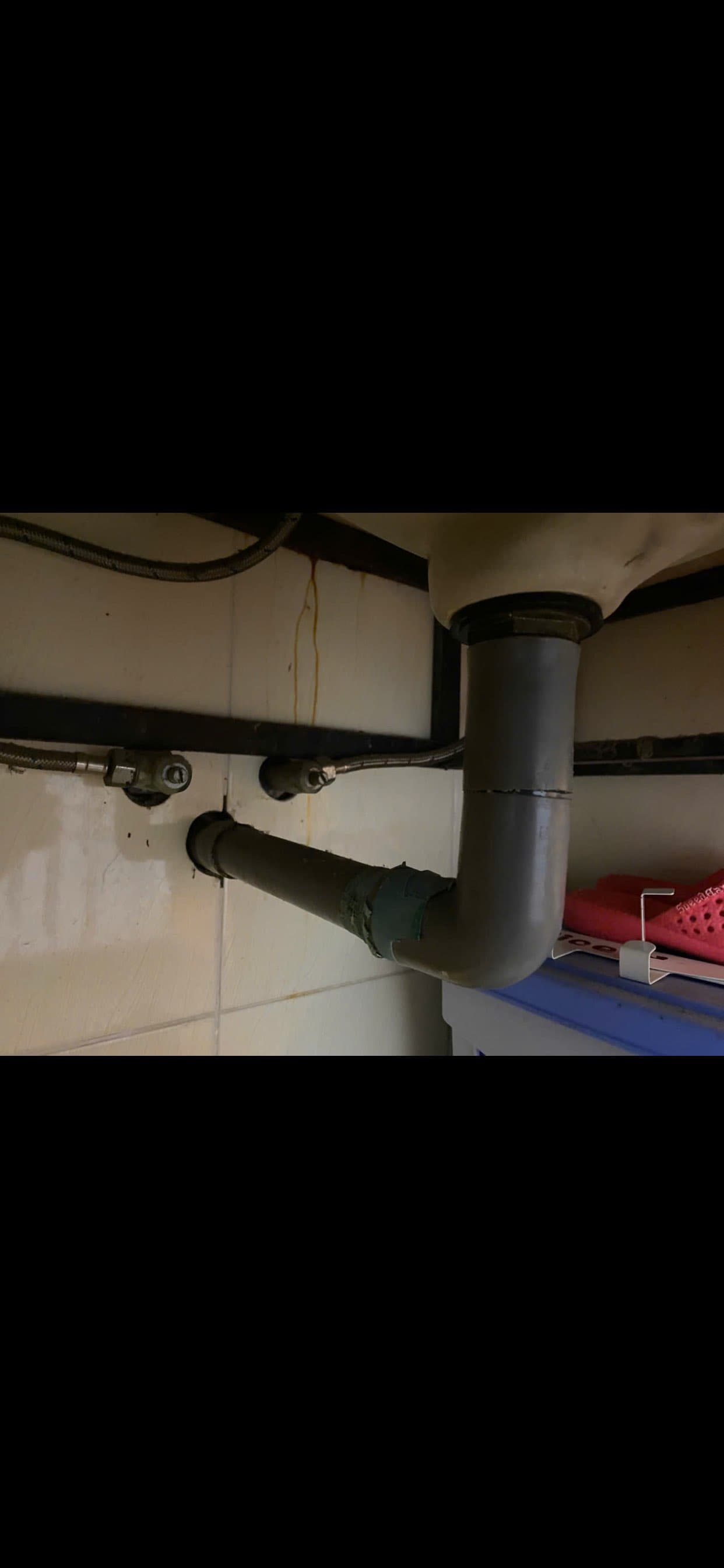 Trước khi sửa: Thay bộ xả lavabo chống rò rỉ tại Phường 15, Quận 11 tại Phường 15, Quận 11
