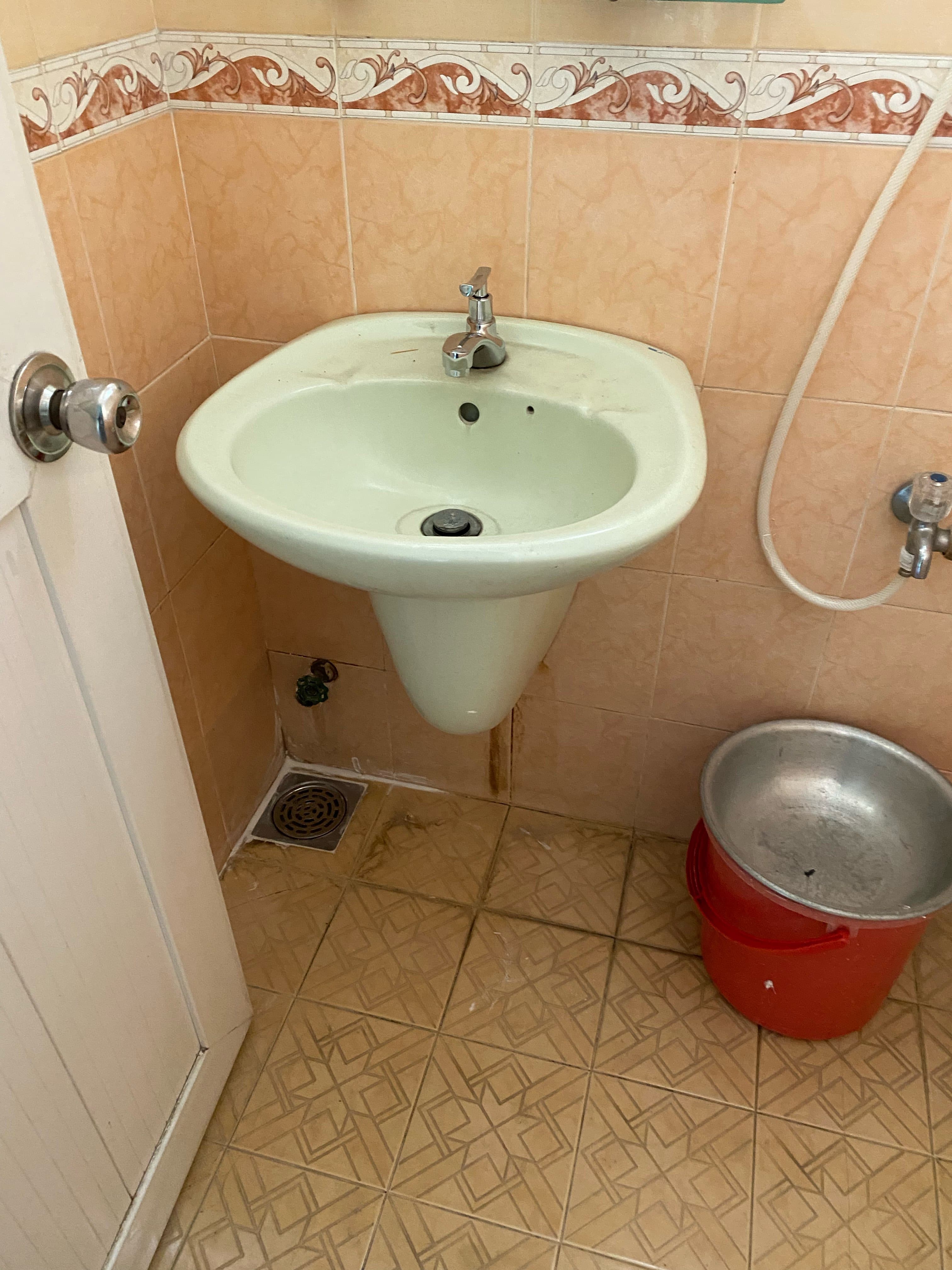 Kết quả Thay bộ xả lavabo bị rò rỉ nước tại TPHCM giá rẻ tại TPHCM — thợ Bùi Văn An
