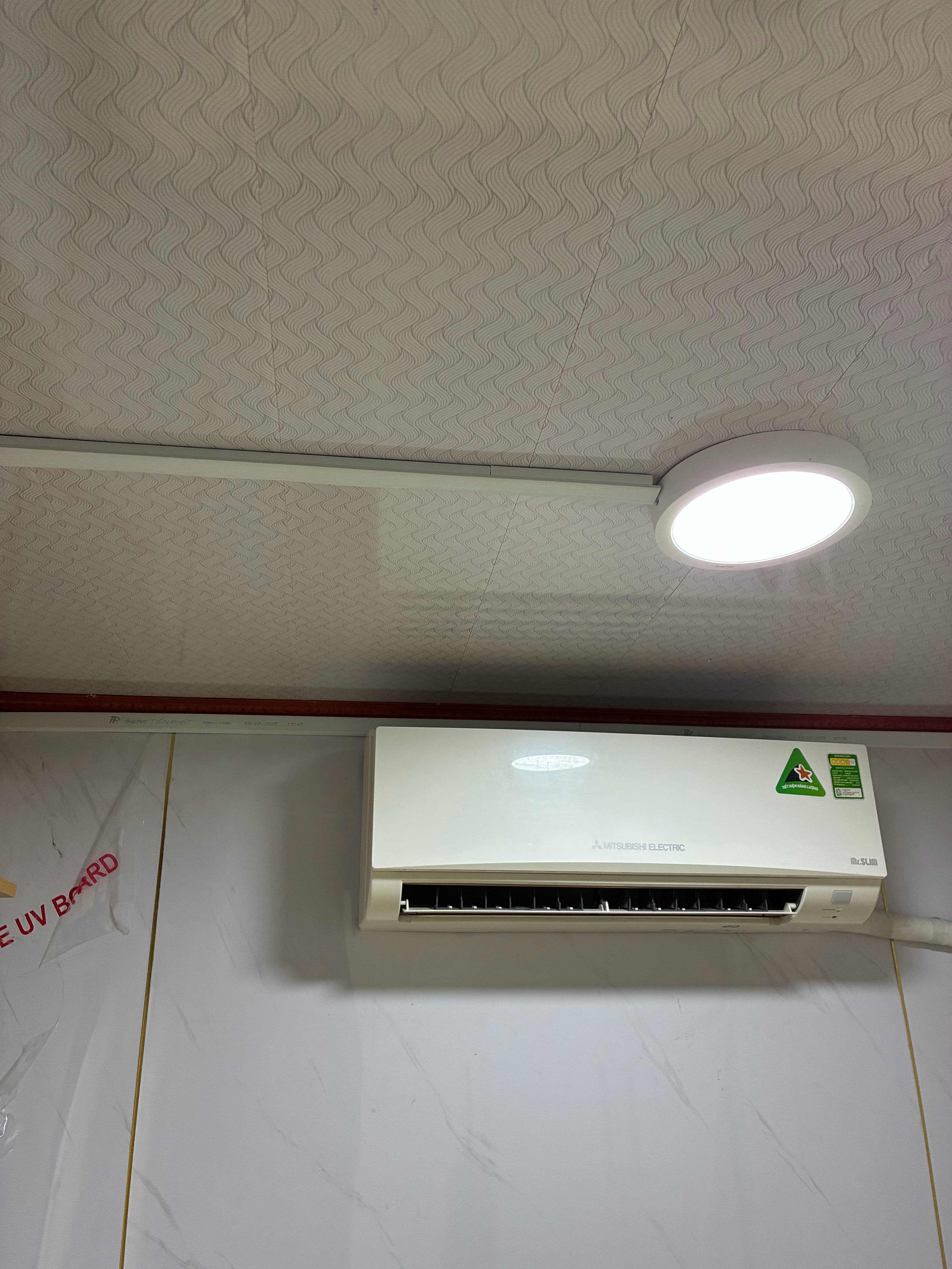 Dời vị trí công tắc điện âm tủ gỗ tại Quận 3 tại Quận 3