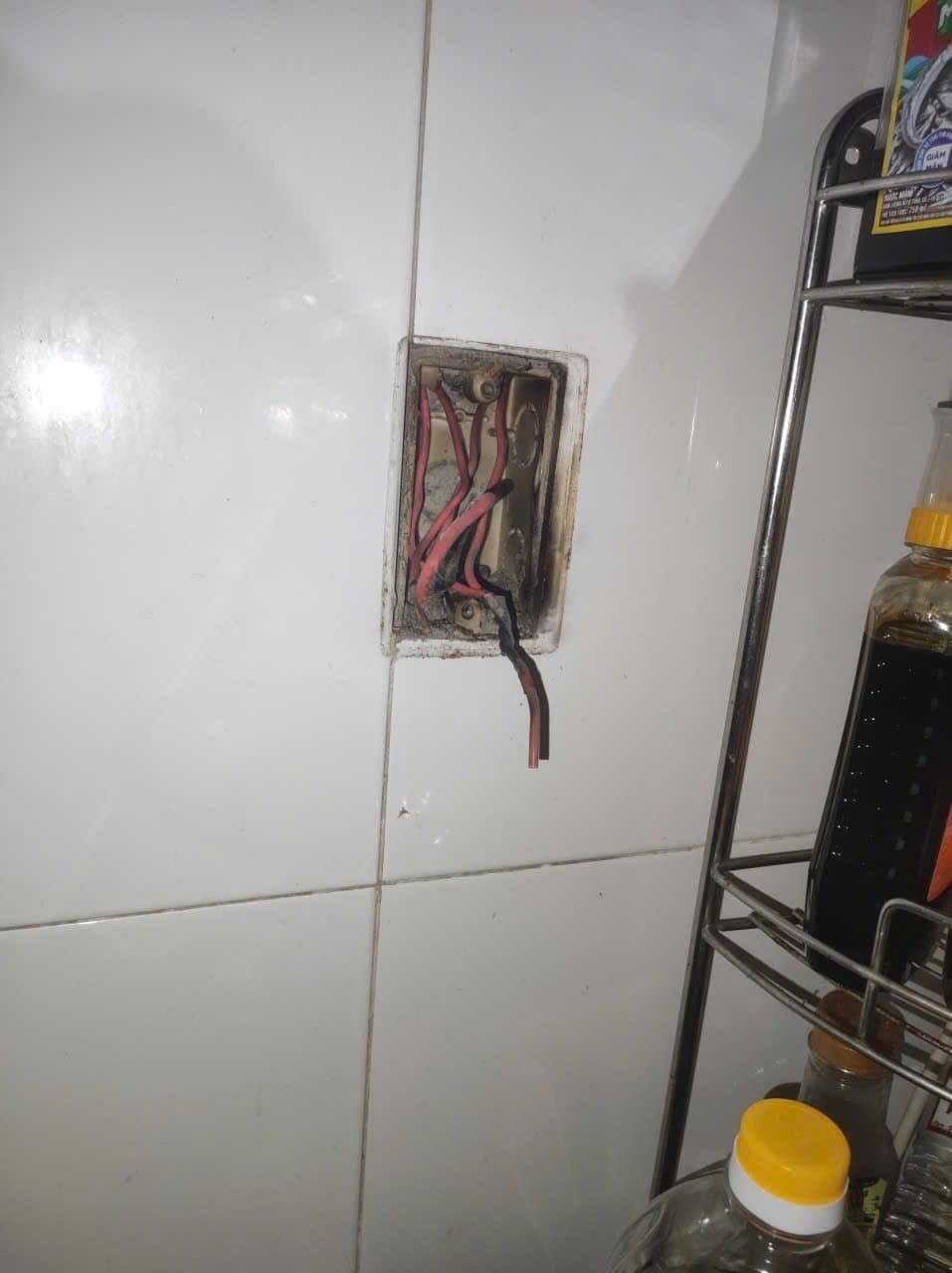 Trước sửa: sửa điện tại TPHCM — thợ Bùi Văn An