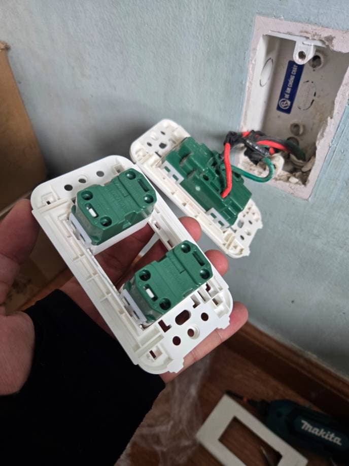 Kết quả Vệ sinh máy lạnh và đấu nối lại hệ thống điện tại Bình Thạnh tại Phường Bình Thạnh, Bình Thạnh — thợ Lê Hữu Lộc