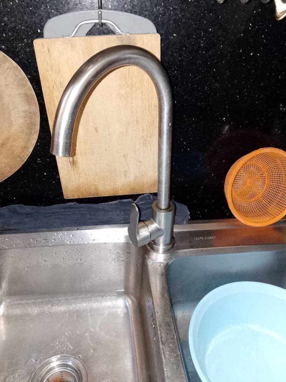 Trước sửa: Thay vòi nước bồn rửa chén inox 304 tại TPHCM tại TPHCM — thợ Đỗ Nhiều