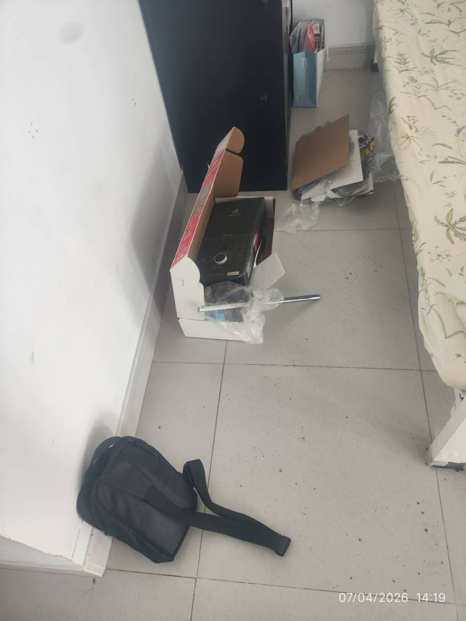 Trước khi sửa: Lắp đặt máy nước nóng trực tiếp Ariston chuyên nghiệp tại TPHCM tại TPHCM