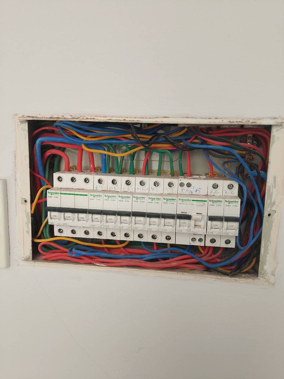 Đấu nối lại tủ điện máy bơm nước tại TP.HCM tại TPHCM