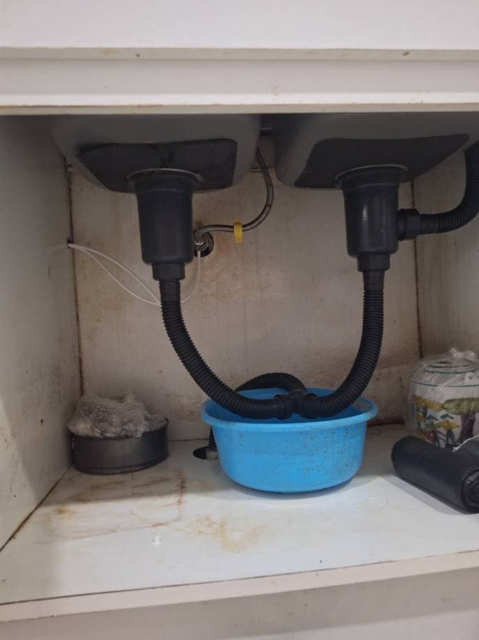 Trước sửa bồn rửa chén tại TPHCM — thợ Trần Quốc Đông