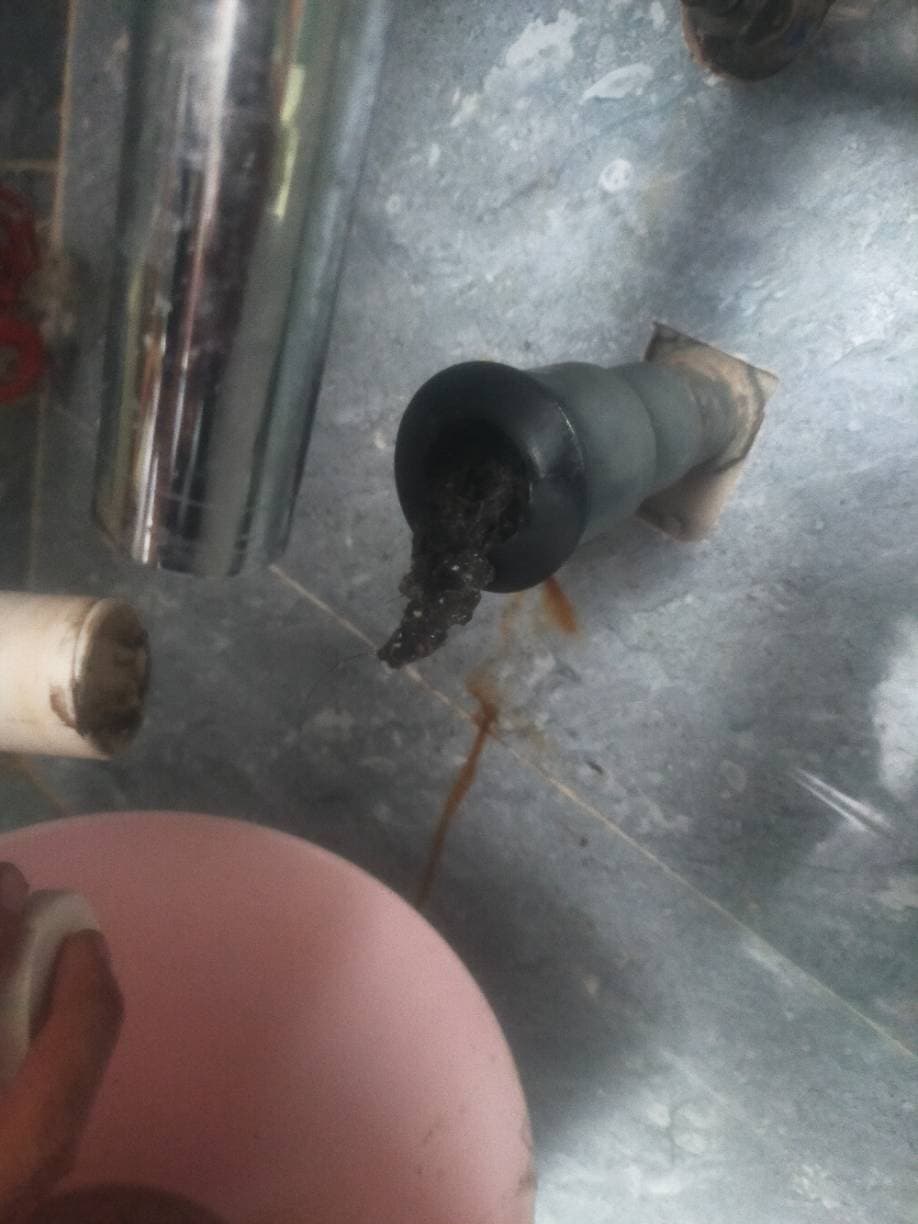 Trước sửa lavabo tại TPHCM — thợ Lê Đăng Tuấn