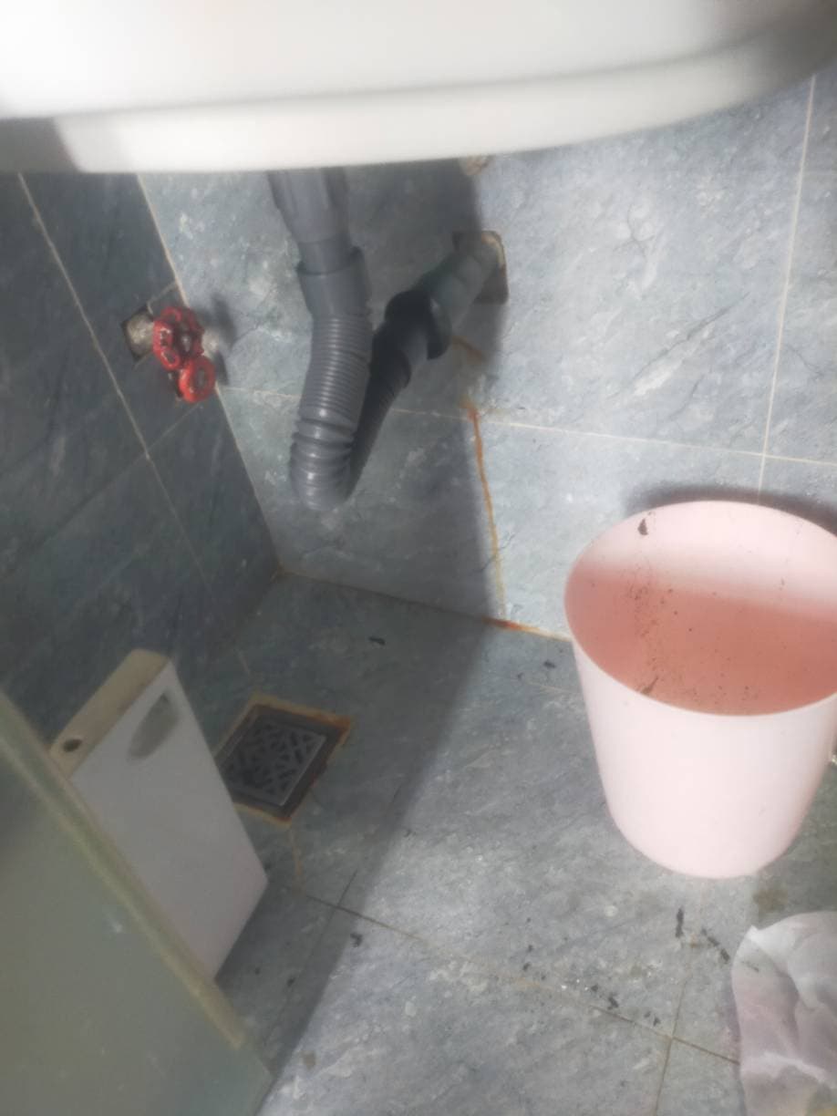 Sau khi hoàn thành sửa lavabo tại TPHCM — thợ Lê Đăng Tuấn (5 sao)