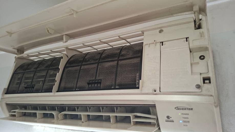 Trước sửa máy lạnh treo tường Panasonic tại TPHCM — thợ Nguyễn Thanh Tiến