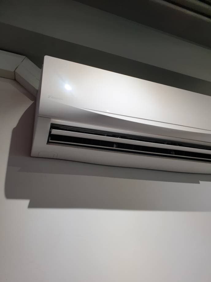 Sau khi hoàn thành sửa máy lạnh treo tường Daikin tại TPHCM — thợ Chí Tâm