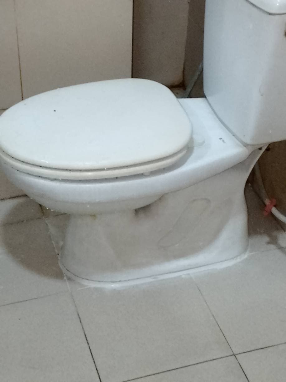 Kết quả Thay ron và bắn keo chống rò rỉ chân bồn cầu tại TPHCM tại TPHCM — thợ Hồ Như Vũ