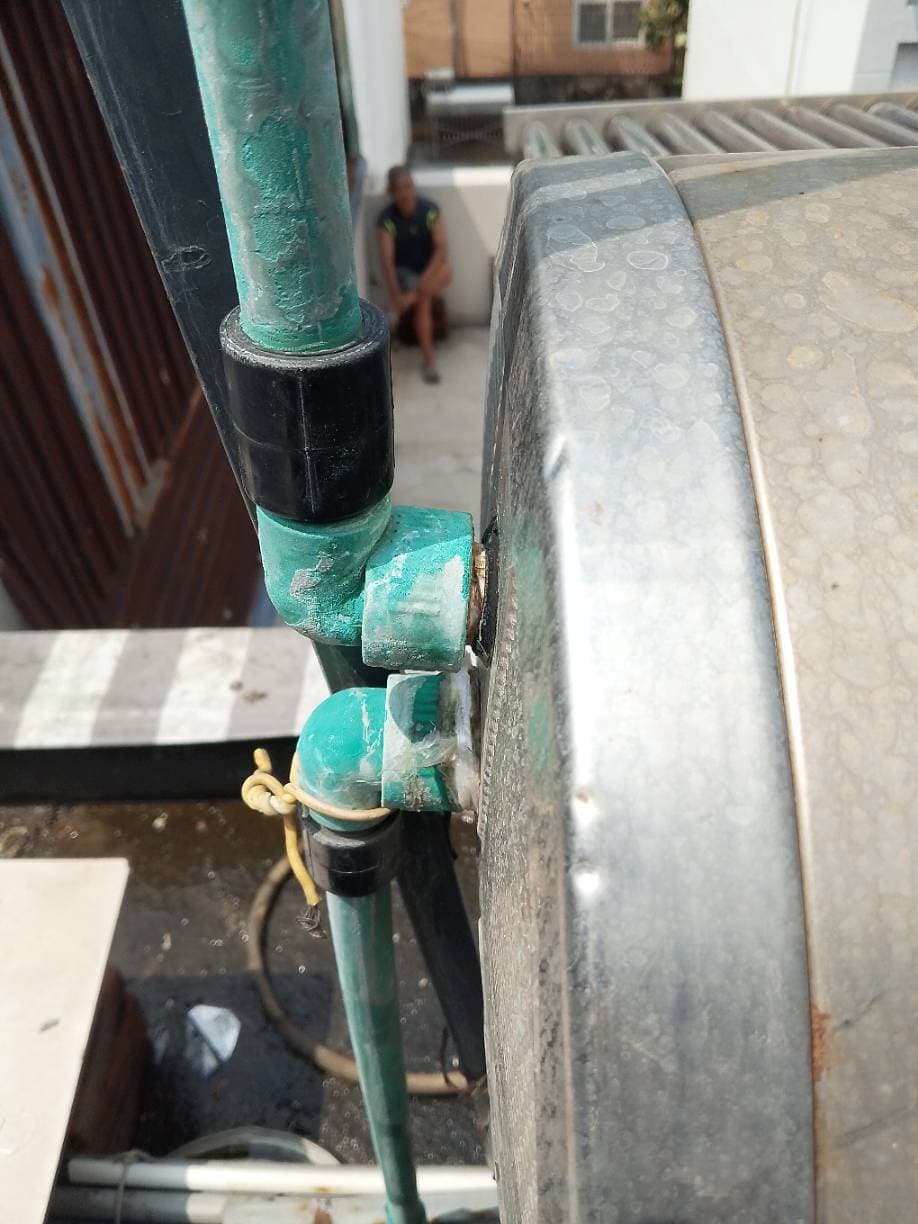Thay co ren, ống dẫn nước máy năng lượng mặt trời TPHCM tại TPHCM