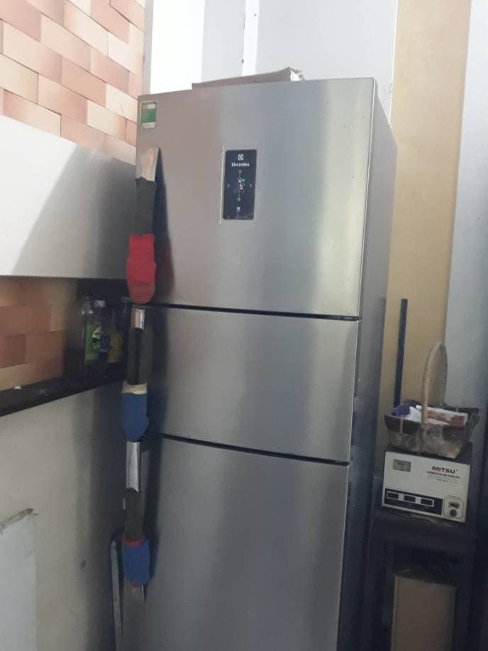 Trước sửa tủ lạnh Electrolux tại TPHCM — thợ Đặng Anh Huy