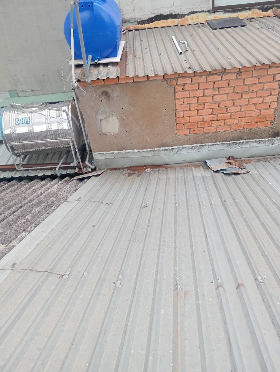 Trước sửa: Lắp cầu thông gió tại TPHCM — thợ Võ Hồng Hải
