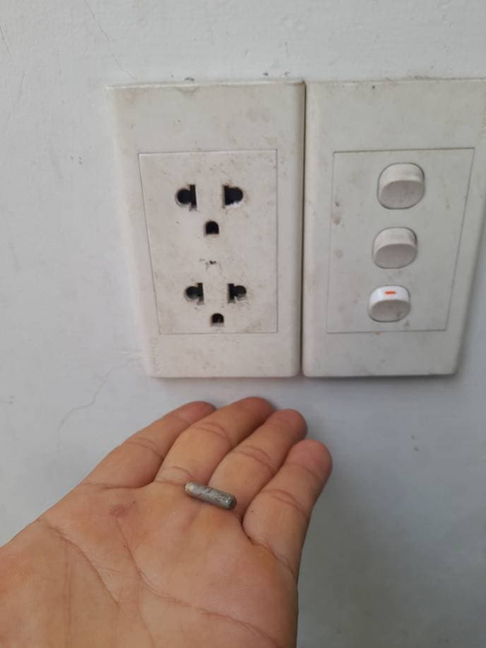 Sau khi hoàn thành sửa ổ cắm điện Vanlock tại Tân Bình — thợ Phạm Mạnh