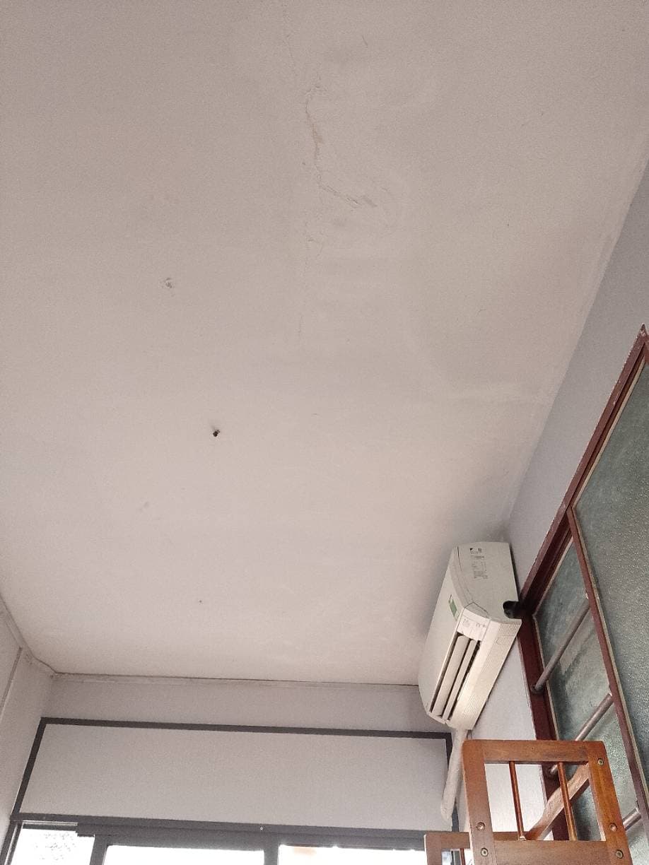 Trước khi sửa: Thay dây điện âm tường và lắp đèn LED tại Phường 13, Quận 4 tại Phường 13, Quận 4