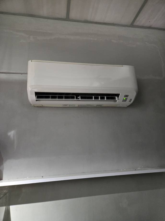 Sau khi hoàn thành sửa: Máy lạnh chảy nước tại TPHCM — thợ Lê Hữu Lộc