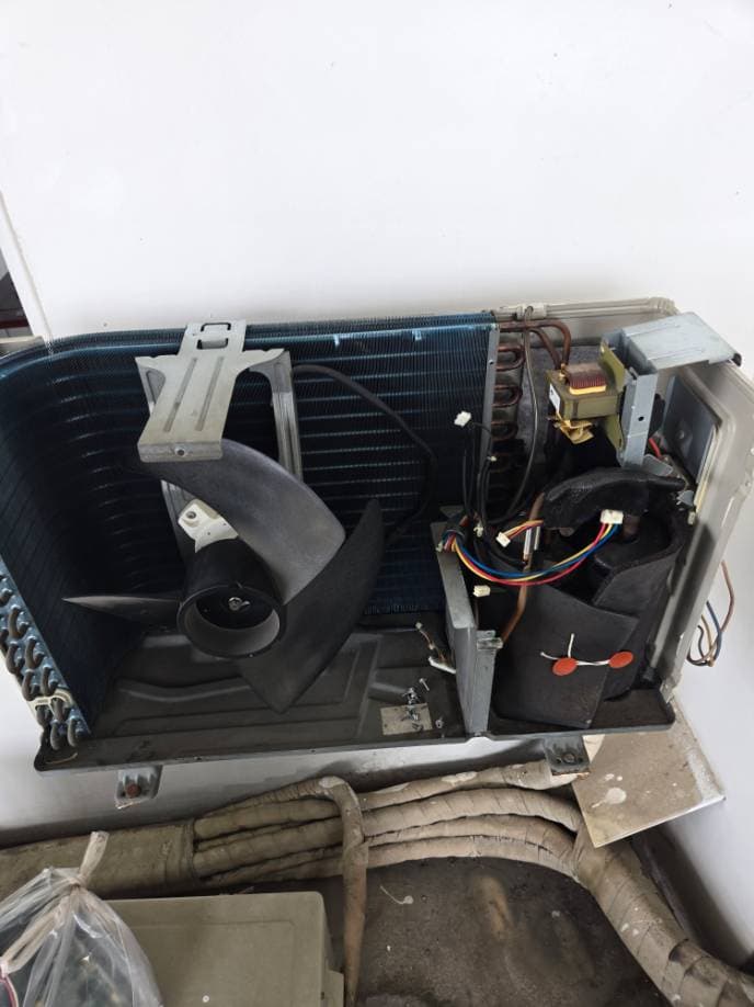 Sau khi hoàn thành sửa máy lạnh Inverter tại TPHCM — thợ Lê Hữu Lộc (5 sao)