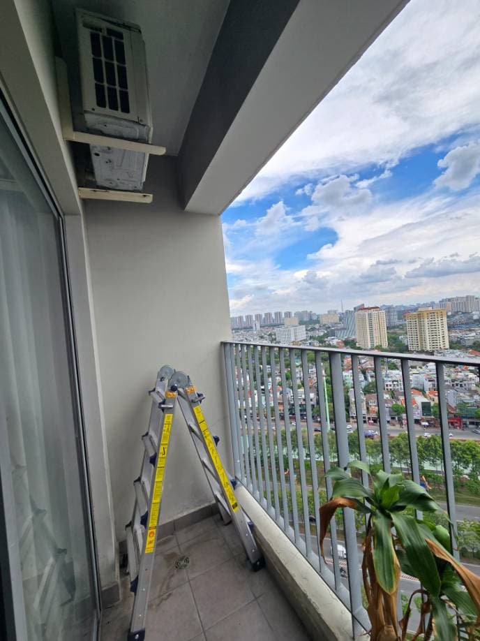 Sau khi hoàn thành sửa máy lạnh treo tường tại TPHCM — thợ Lê Hữu Lộc (5 sao)