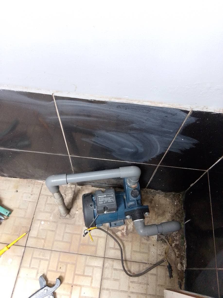 Trước sửa: Thay đường ống máy bơm tăng áp Panasonic tại Tân Bình tại Phường Tân Bình, Tân Bình — thợ Trương Công Việt Trân
