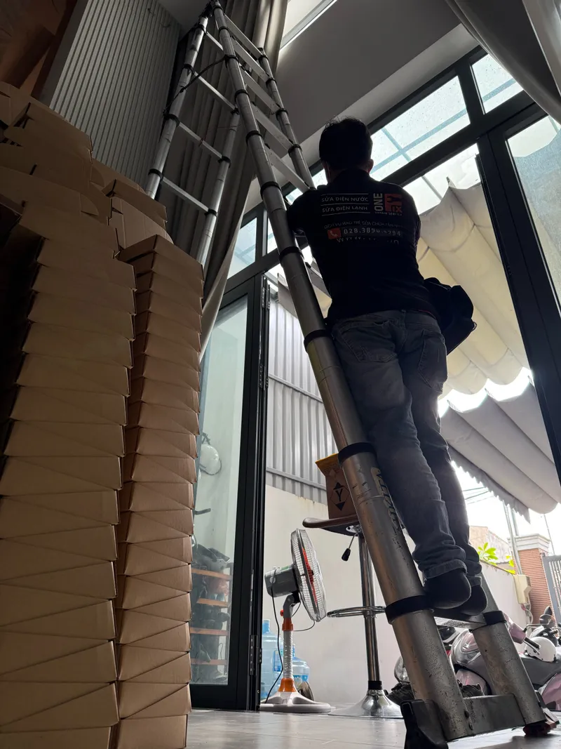 Hình trước khi thay đèn tại Bình Thạnh — job #598811703