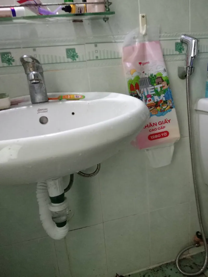 Đường ống lavabo sau khi thay ống thoát mới tại Gò Vấp