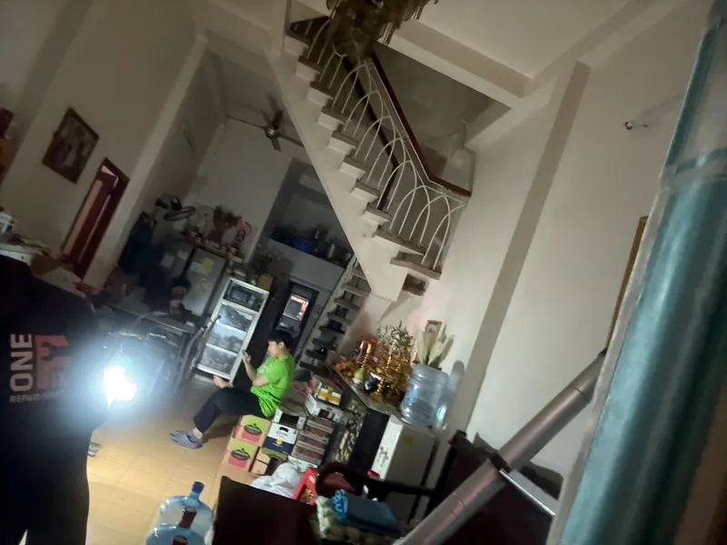 Ảnh sau sửa ca dò chập âm tường tại Phường Bến Thành, Quận 1 — đục đúng mảng tường, thay đoạn dây chảy cách điện, tổng 3.636.000đ (mã việc 617543382)