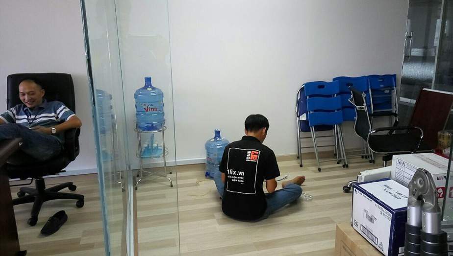 Thi công dây mạng internet điện thoại 2
