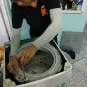 Vệ sinh máy giặt lồng đứng quận tân bình bị kẹt cốt lồng 10