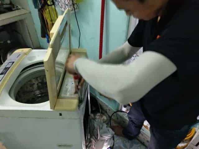 Vệ sinh máy giặt lồng đứng quận tân bình bị kẹt cốt lồng 8