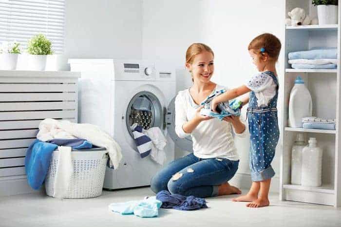 Hướng dẫn cách vệ sinh máy giặt Midea và vệ sinh lồng giặt Midea