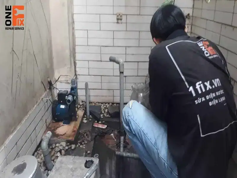 Thợ Sửa Máy Bơm Nước tại quận Bình Tân TPHCM 25 Kỹ thuật viên 1FIX luôn tiến hành kiểm tra toàn diện và báo giá sửa máy bơm nước Bình Tân trước khi tiến hành
