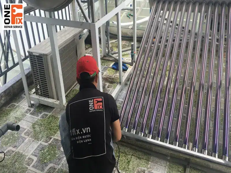 Sửa Máy Nước Nóng Năng Lượng Mặt Trời Quận 1 TPHCM 3 Đội ngũ 1FIX lắp đặt, sửa máy nước nóng năng lượng mặt trời quận 1 đều là thợ hoạt động lâu năm