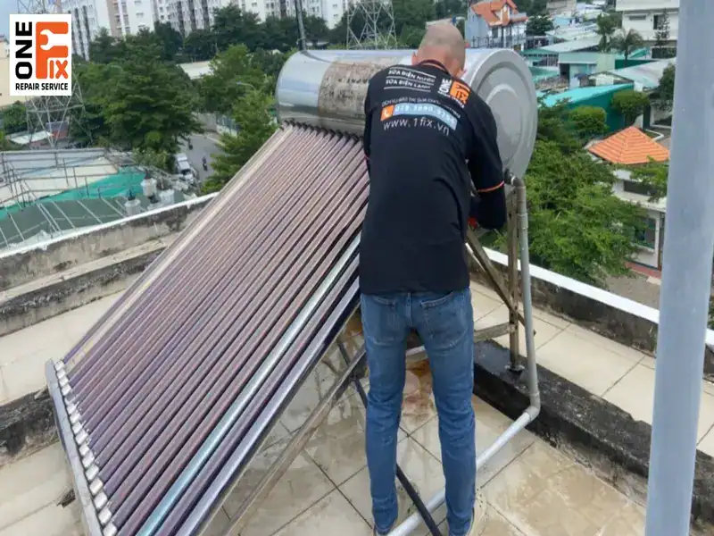 Sửa Máy Nước Nóng Năng Lượng Mặt Trời Thủ Đức 21 Có nguyên nhân khiến máy nước nóng năng lượng mặt trời hư hỏng, cần gọi kỹ thuật viên chuyên nghiệp kiểm tra, sửa chữa