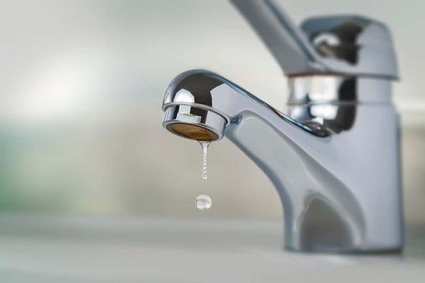 Vòi nước lavabo chảy yếu | 6 cách khắc phục vòi nước bồn rửa chén chảy yếu