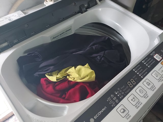Sửa máy giặt bị rung lắc mạnh khi vắt - Cách chống rung máy giặt