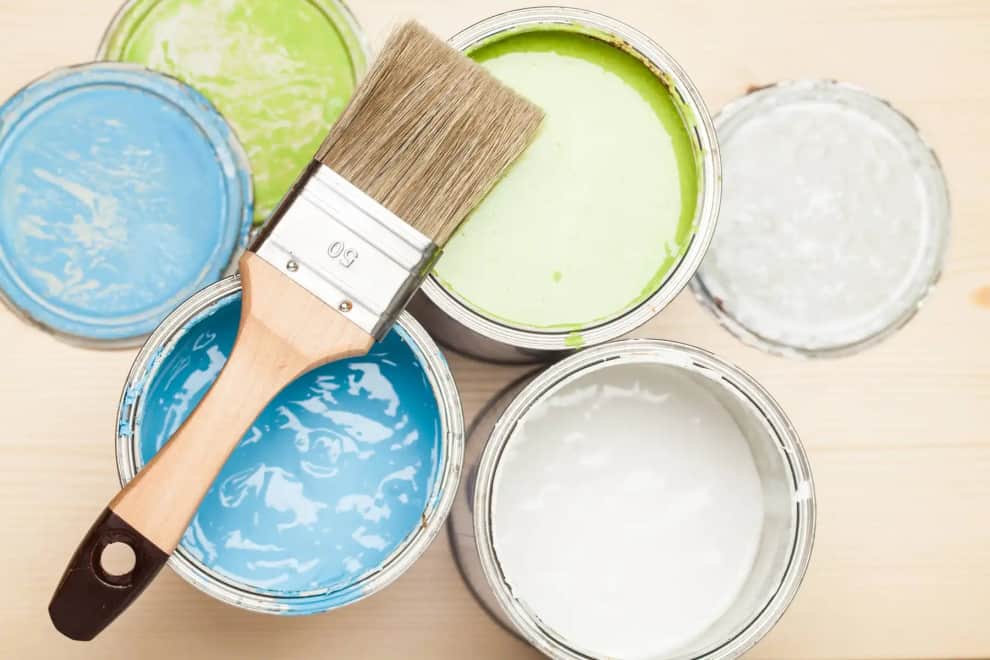 Vật liệu sơn là một trong số chi phí sơn nhà chung cư